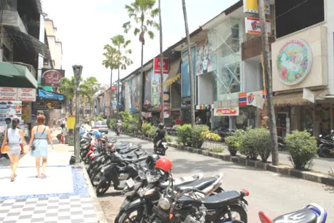 Winkelstraat in Kuta